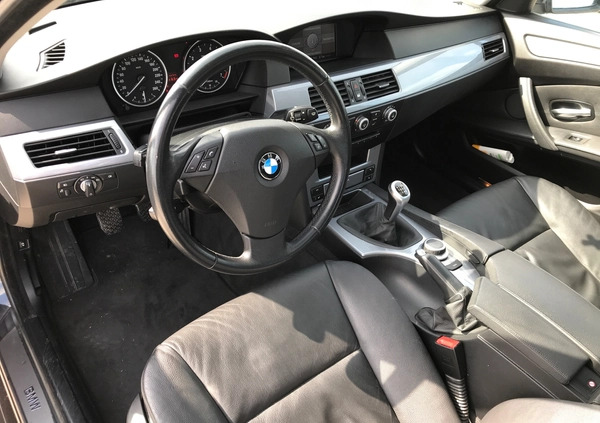 BMW Seria 5 cena 18200 przebieg: 272300, rok produkcji 2008 z Warszawa małe 232